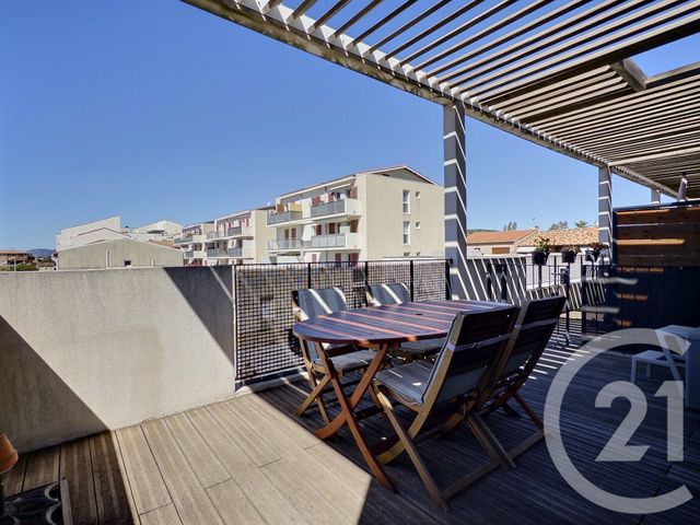 Appartement F3 à vendre - 3 pièces - 56.2 m2 - LA LONDE LES MAURES - 83 - PROVENCE-ALPES-COTE-D-AZUR - Century 21 Pavillon Or