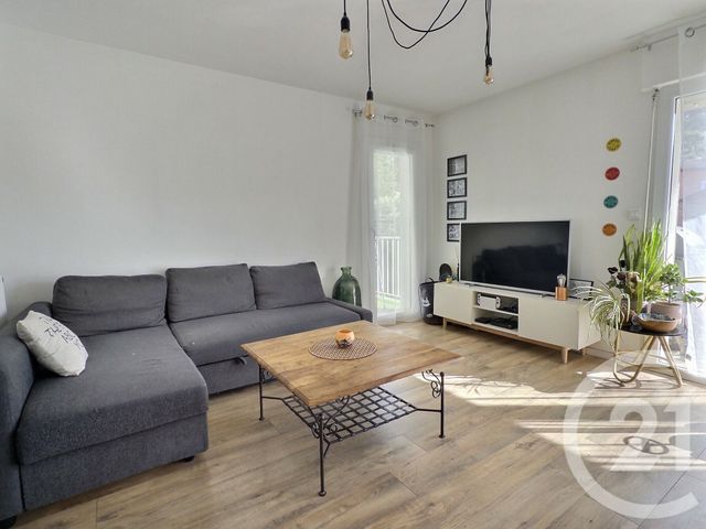 Appartement F4 à vendre - 4 pièces - 75.4 m2 - HYERES - 83 - PROVENCE-ALPES-COTE-D-AZUR - Century 21 Pavillon Or