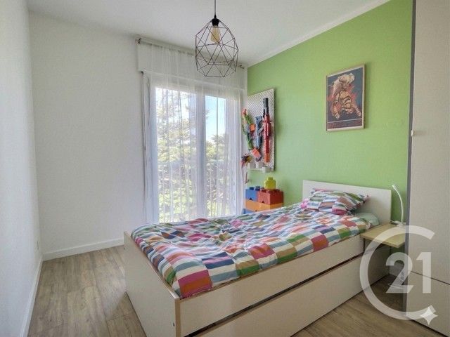 Appartement F4 à vendre - 4 pièces - 75.4 m2 - HYERES - 83 - PROVENCE-ALPES-COTE-D-AZUR - Century 21 Pavillon Or