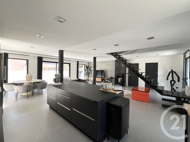 maison à vendre - 4 pièces - 145.0 m2 - PIERREFEU DU VAR - 83 - PROVENCE-ALPES-COTE-D-AZUR - Century 21 Pavillon Or