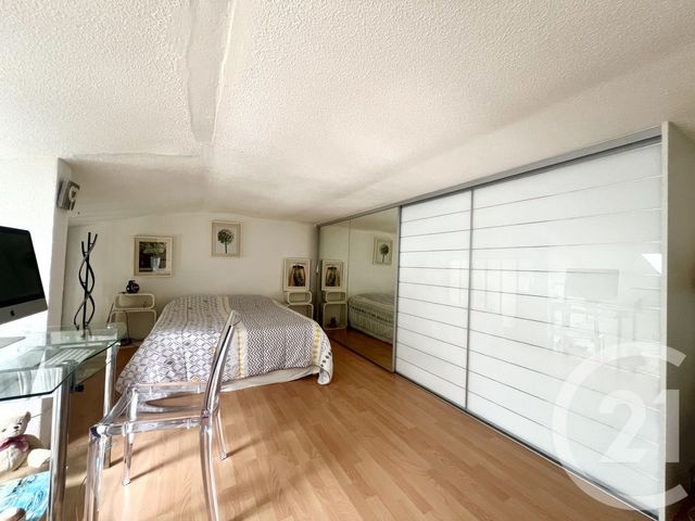 Appartement T2 à vendre - 2 pièces - 46.65 m2 - LA LONDE LES MAURES - 83 - PROVENCE-ALPES-COTE-D-AZUR - Century 21 Pavillon Or