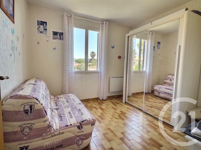 maison à vendre - 4 pièces - 84.1 m2 - LA LONDE LES MAURES - 83 - PROVENCE-ALPES-COTE-D-AZUR - Century 21 Pavillon Or