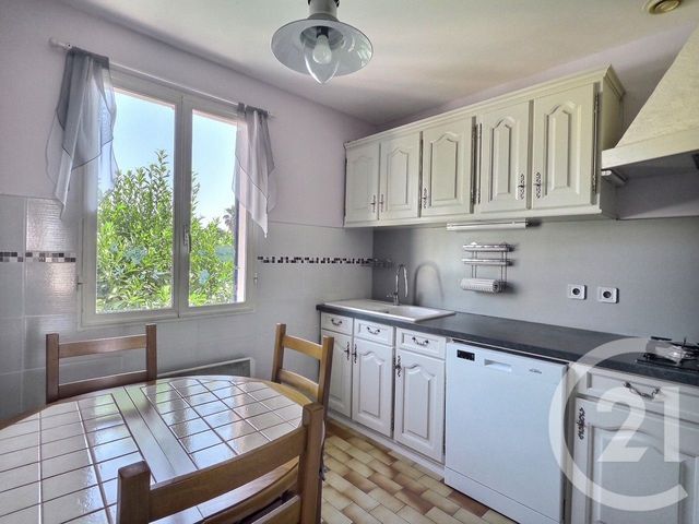 maison à vendre - 4 pièces - 84.1 m2 - LA LONDE LES MAURES - 83 - PROVENCE-ALPES-COTE-D-AZUR - Century 21 Pavillon Or