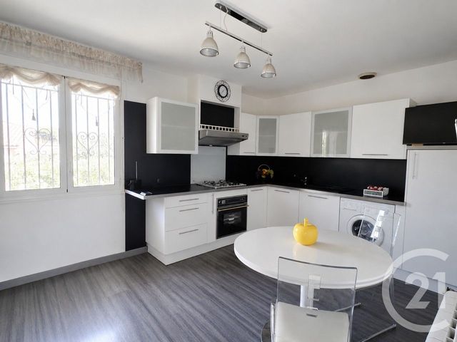 maison à vendre - 6 pièces - 93.76 m2 - LA LONDE LES MAURES - 83 - PROVENCE-ALPES-COTE-D-AZUR - Century 21 Pavillon Or