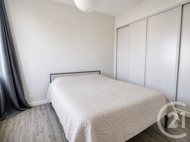 Appartement F2 à louer - 2 pièces - 39.23 m2 - LA LONDE LES MAURES - 83 - PROVENCE-ALPES-COTE-D-AZUR - Century 21 Pavillon Or