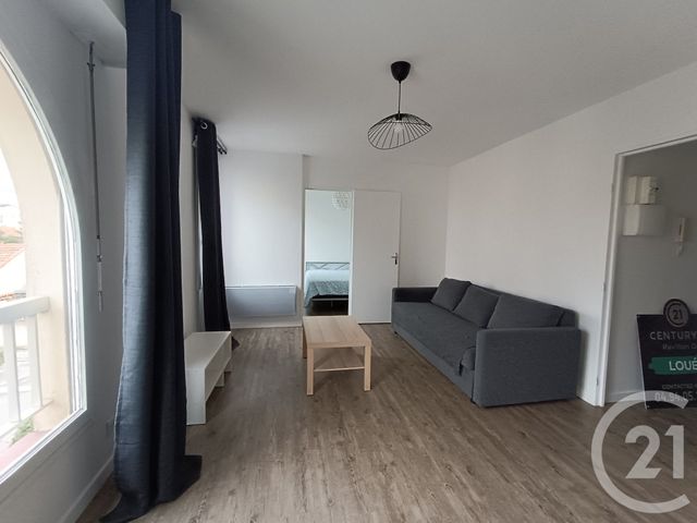 Appartement F2 à louer LA LONDE LES MAURES