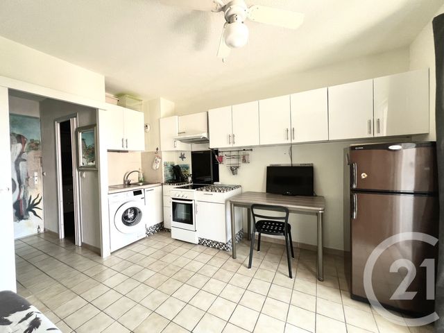 Appartement F1 à vendre - 1 pièce - 18.27 m2 - LA LONDE LES MAURES - 83 - PROVENCE-ALPES-COTE-D-AZUR - Century 21 Pavillon Or