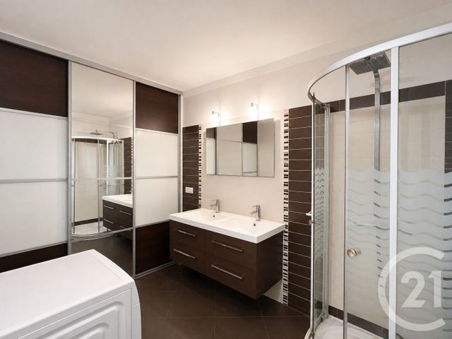 Appartement F3 à vendre - 3 pièces - 72.65 m2 - HYERES - 83 - PROVENCE-ALPES-COTE-D-AZUR - Century 21 Pavillon Or