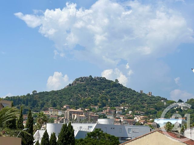 Appartement F3 à vendre - 3 pièces - 72.65 m2 - HYERES - 83 - PROVENCE-ALPES-COTE-D-AZUR - Century 21 Pavillon Or