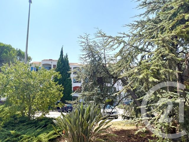 Appartement F3 à vendre - 3 pièces - 72.65 m2 - HYERES - 83 - PROVENCE-ALPES-COTE-D-AZUR - Century 21 Pavillon Or