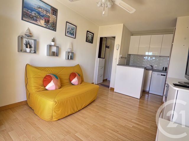 Appartement F2 à vendre - 2 pièces - 24.8 m2 - LA LONDE LES MAURES - 83 - PROVENCE-ALPES-COTE-D-AZUR - Century 21 Pavillon Or