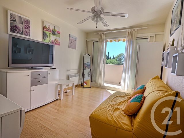 Appartement F2 à vendre - 2 pièces - 24.8 m2 - LA LONDE LES MAURES - 83 - PROVENCE-ALPES-COTE-D-AZUR - Century 21 Pavillon Or