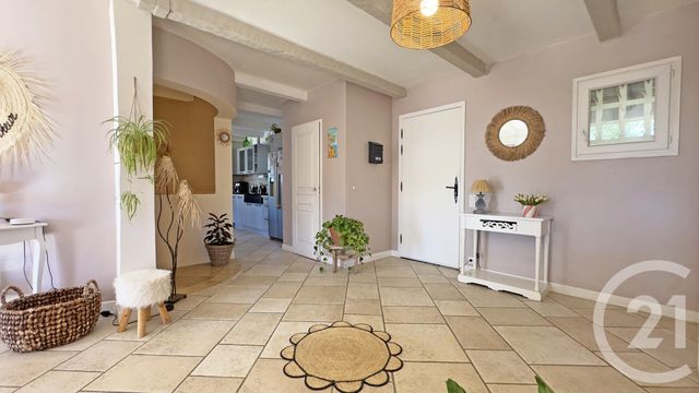 maison à vendre - 7 pièces - 235.35 m2 - LA LONDE LES MAURES - 83 - PROVENCE-ALPES-COTE-D-AZUR - Century 21 Pavillon Or