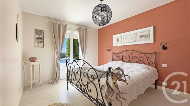 maison à vendre - 7 pièces - 235.35 m2 - LA LONDE LES MAURES - 83 - PROVENCE-ALPES-COTE-D-AZUR - Century 21 Pavillon Or