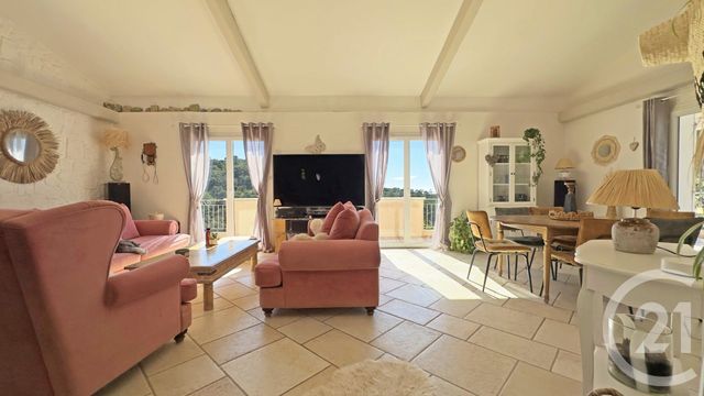maison à vendre - 7 pièces - 235.35 m2 - LA LONDE LES MAURES - 83 - PROVENCE-ALPES-COTE-D-AZUR - Century 21 Pavillon Or