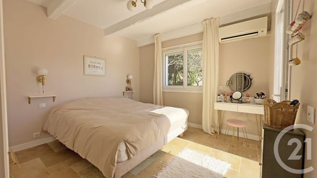 maison à vendre - 7 pièces - 235.35 m2 - LA LONDE LES MAURES - 83 - PROVENCE-ALPES-COTE-D-AZUR - Century 21 Pavillon Or