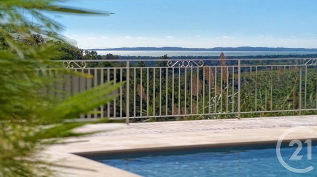 maison à vendre - 7 pièces - 235.35 m2 - LA LONDE LES MAURES - 83 - PROVENCE-ALPES-COTE-D-AZUR - Century 21 Pavillon Or