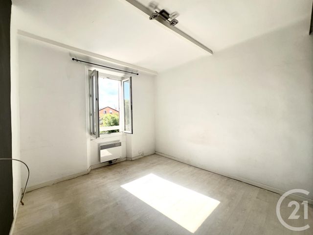 Appartement F4 à vendre - 4 pièces - 75.07 m2 - LA LONDE LES MAURES - 83 - PROVENCE-ALPES-COTE-D-AZUR - Century 21 Pavillon Or