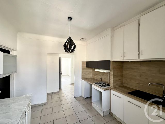 Appartement F4 à vendre - 4 pièces - 75.07 m2 - LA LONDE LES MAURES - 83 - PROVENCE-ALPES-COTE-D-AZUR - Century 21 Pavillon Or