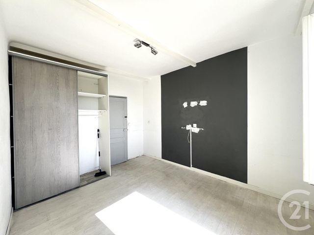 Appartement F4 à vendre - 4 pièces - 75.07 m2 - LA LONDE LES MAURES - 83 - PROVENCE-ALPES-COTE-D-AZUR - Century 21 Pavillon Or