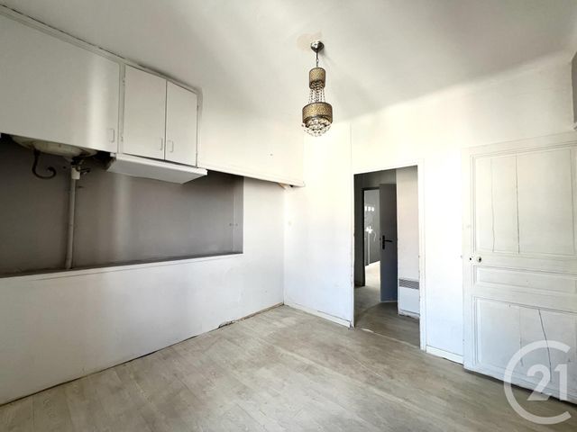 Appartement F4 à vendre - 4 pièces - 75.07 m2 - LA LONDE LES MAURES - 83 - PROVENCE-ALPES-COTE-D-AZUR - Century 21 Pavillon Or
