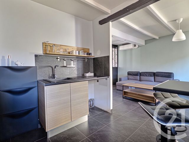Appartement F2 à vendre - 2 pièces - 43.87 m2 - LA LONDE LES MAURES - 83 - PROVENCE-ALPES-COTE-D-AZUR - Century 21 Pavillon Or