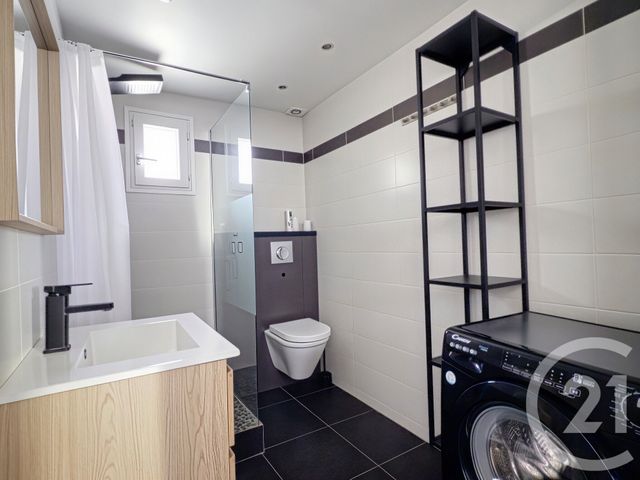 Appartement F2 à vendre - 2 pièces - 43.87 m2 - LA LONDE LES MAURES - 83 - PROVENCE-ALPES-COTE-D-AZUR - Century 21 Pavillon Or
